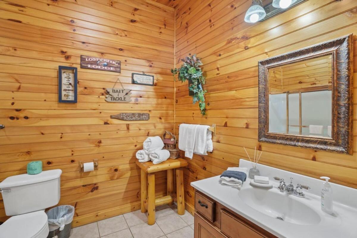 Stunning Mountain Cabin W Hot Tub Gatlinburg Ngoại thất bức ảnh