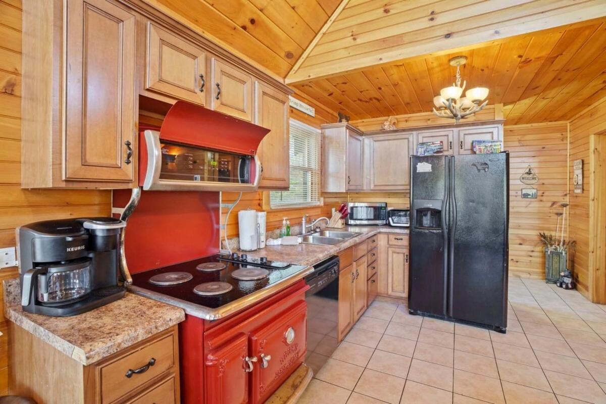 Stunning Mountain Cabin W Hot Tub Gatlinburg Ngoại thất bức ảnh