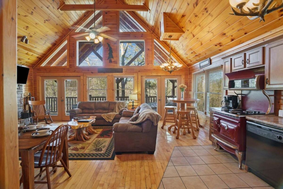Stunning Mountain Cabin W Hot Tub Gatlinburg Ngoại thất bức ảnh